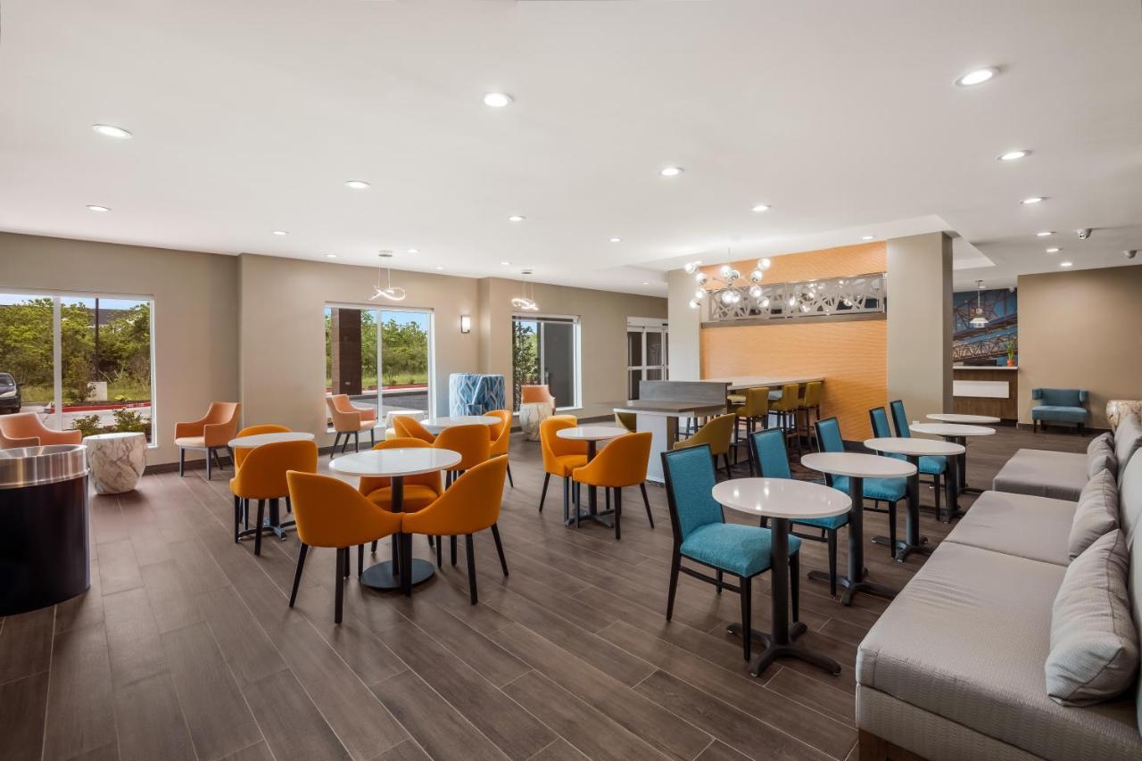 La Quinta Inn & Suites By Wyndham Sulphur Lake Charles Zewnętrze zdjęcie